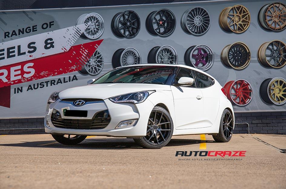 HYUNDAI-VELOSTER-TARGA-BLACK---MACHINED-WITH-DOUBLE-DARK-TINT